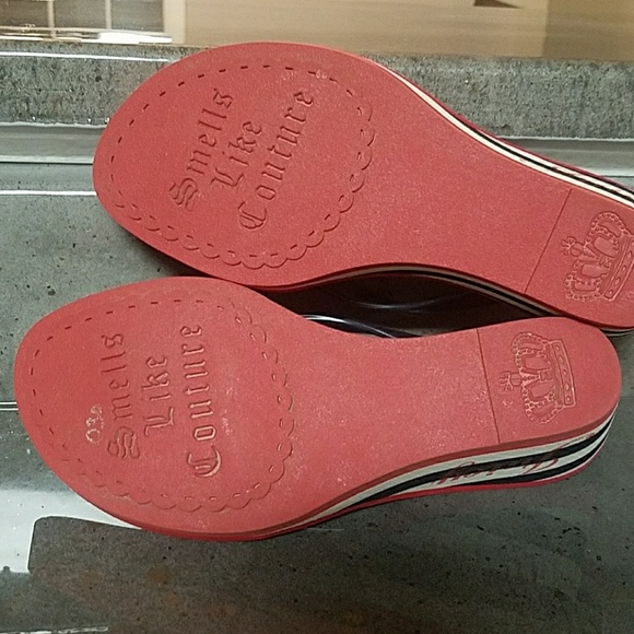 Juicy Couture Sandals - Picture 5 of 5